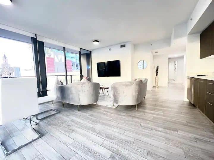 2Br, 2 Baths Lux Downtown Apt Heart Of Austin With Amazing Views, Pool, & Gym Eksteriør bilde