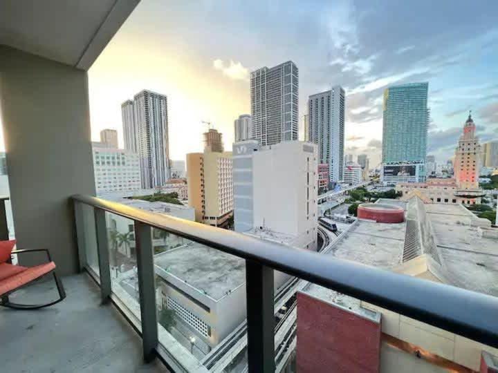 2Br, 2 Baths Lux Downtown Apt Heart Of Austin With Amazing Views, Pool, & Gym Eksteriør bilde